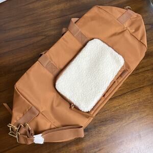 DSW Exclusive Weekender Overnight Duffle Bag Travel Carry-On Tan With Sherpa NEW